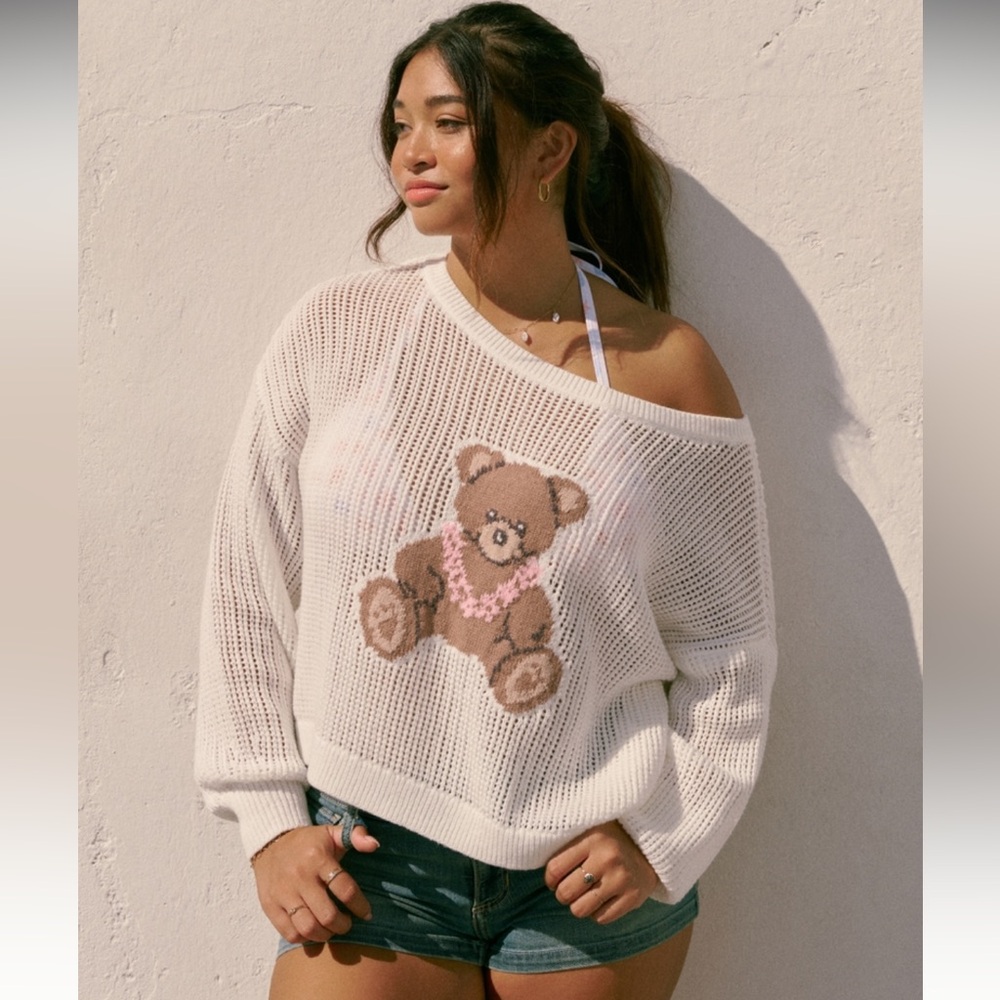 NWT - Hollister Crochet Sweater - Size Small